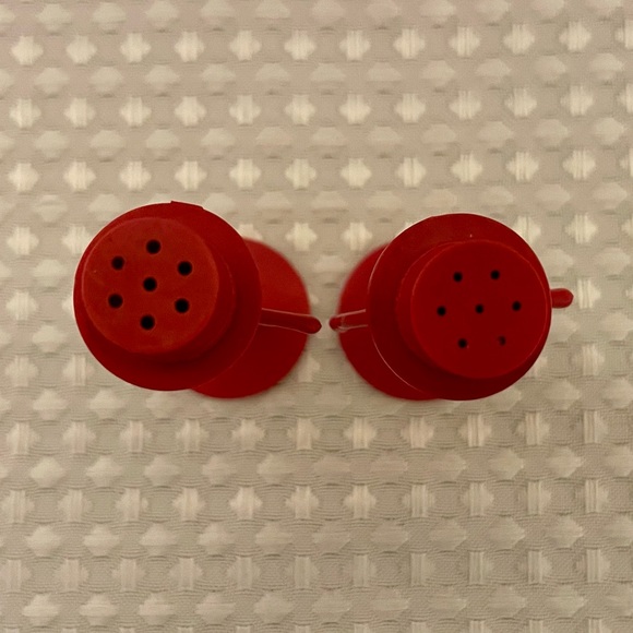 $0 FREE ADD-ON GWP! Mr. Peanut Red Plastic Salt & Pepper Shakers w/ $30 Purchase - Picture 4 of 6